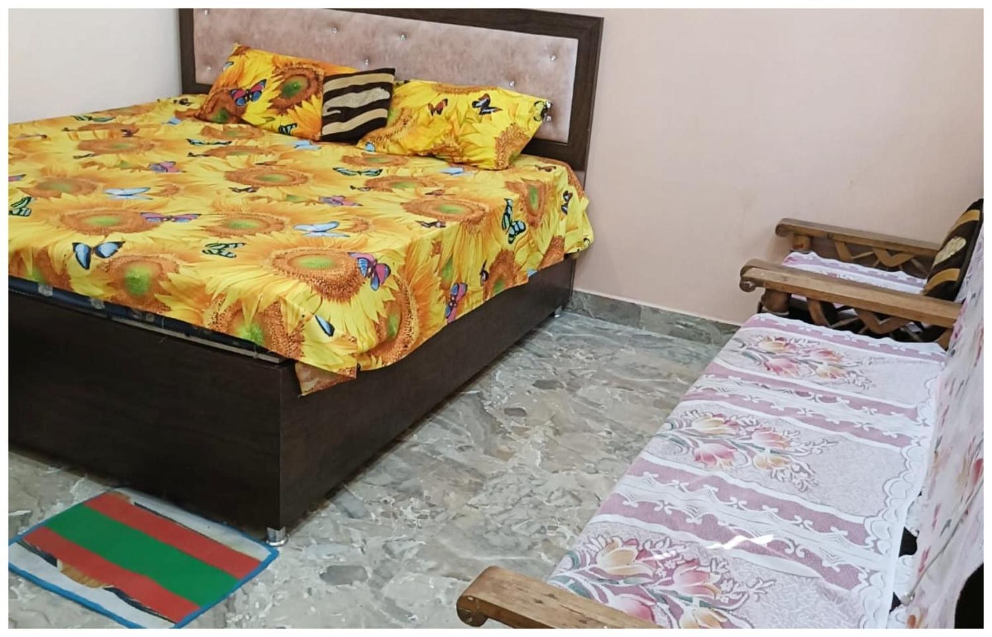 Hotel Aparna Grand Near Ram Janam Bhoomi And Temple - Fully Air Conditioned - Free Wifi Available - Best Budget Hotel In Ayodhya Exteriör bild